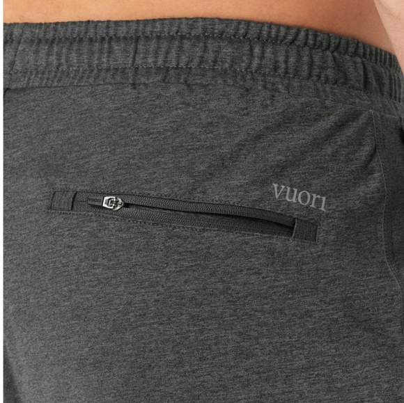 Vuori Sunday Performance Jogger Mens Charcoal Sweatpants Drawstring Pockets EUC - Picture 5 of 12